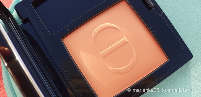 Dior Rouge Blush Couture Colour Long-Wear Powder Blush 136 Delicate Matte