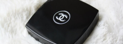 Chanel Poudre Universelle Compacte Natural Finish Pressed Powder # 30 Naturel-Translucent 2