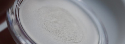 Переходи на сторону света... Essence Soo Glow! Cream to Powder Highlighter 10 Look on the bright side