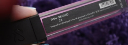 Sleek MakeUP Gloss Me Lip gloss in Thai Orchid