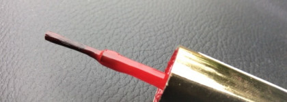 Max Factor Gel Shine Lacquer Radiant Ruby - бюджетный красный