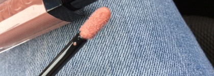 Водная гладь на губах с блеском для губ Catrice Shine Appeal Fluid Lipstick 080 Rose, Would You...?