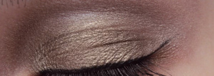 MAC Alluring Aquatic Extra Dimension Eye shadow, Sea Worship