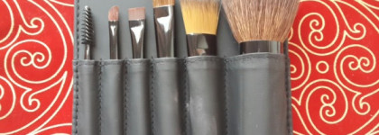 Набор кистей Chanel Les Minis de Chanel Collection of 6 Essential Mini Brushes