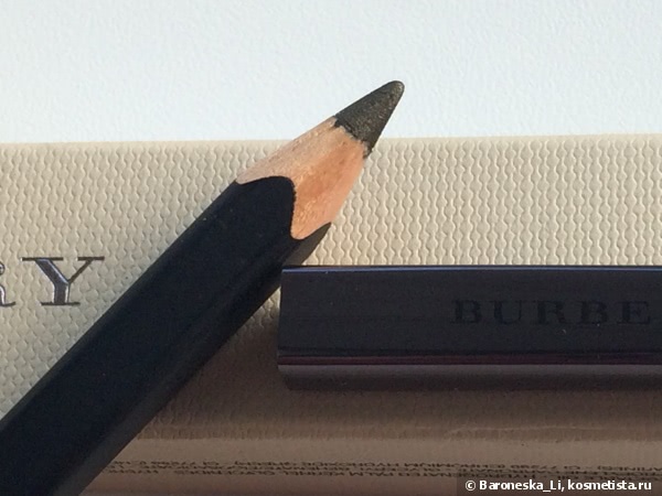 Burberry Eye Definer Eye Shaping Pencil в оттенке №.03 Midnight Ash