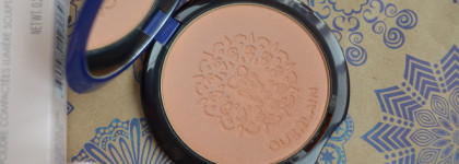 Звезды моей коллекции: две такие разные лимитки для зимнего макияжа Guerlain Spring 2017 Meteorites Happy Glow Blush и Guerlain Xmas 2016 Terracotta Terra India Shimmering Bronzing Powder