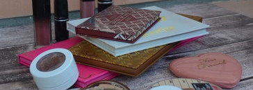 Как я создаю себе настроение на месяц или моя «косметичка месяца»