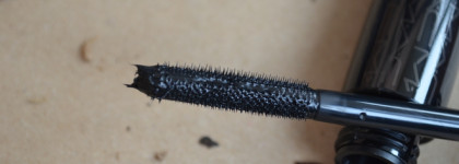 Очень красивые ресницы с тушью MAC In Extreme Dimension 3D Black Lash Mascara