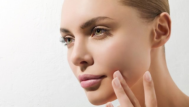 Идеальная кожа: Как сделать кожу гладкой — средства, процедуры и советы дерматолога | Vogue Russia