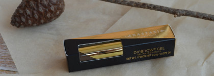 Хотела красивые брови с оттеночным гелем для бровей Anastacia Beverly Hills DipBrow Gel soft brown