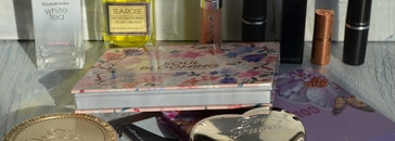 Косметичка на апрель для хорошего настроения