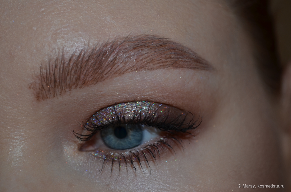 Glam Shop‎ eyeshadow turbo pigment # nude holo в электрическом свете