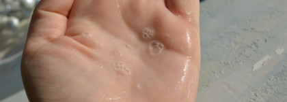 Для жирной кожи La Roche-Posay Effaclar Purifying Foaming Gel две версии