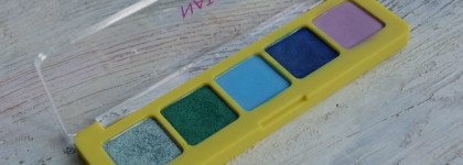 Макияжная косметичка этого августа