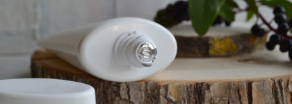 Подойдёт для трубочиста пенка для умывания Dr. Jart+ Dermaclear Micro Foam Micro - Mousse Cleansing Foam