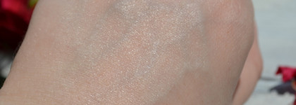 Чёрные улитки для глаз FarmStay Black Snail Premium Rolling Eye Serum