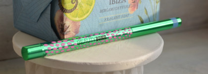 Самый сияющий карандаш - мультихром для глаз Beauty Bomb Duochrome Eye Pencil Big Brother's Wathing You #03 Wait a minute