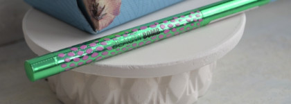 Самый сияющий карандаш - мультихром для глаз Beauty Bomb Duochrome Eye Pencil Big Brother's Wathing You #03 Wait a minute