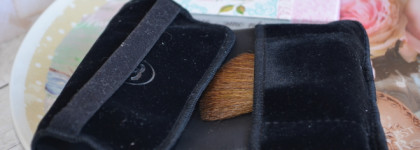 Люкс Chanel Camelia De Plumes Poudre illuminatrice Highlighting Powder #Platine