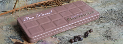 Палетка - мечта Too Faced Chocolate Bar Semi - Sweet Eye Shadow
