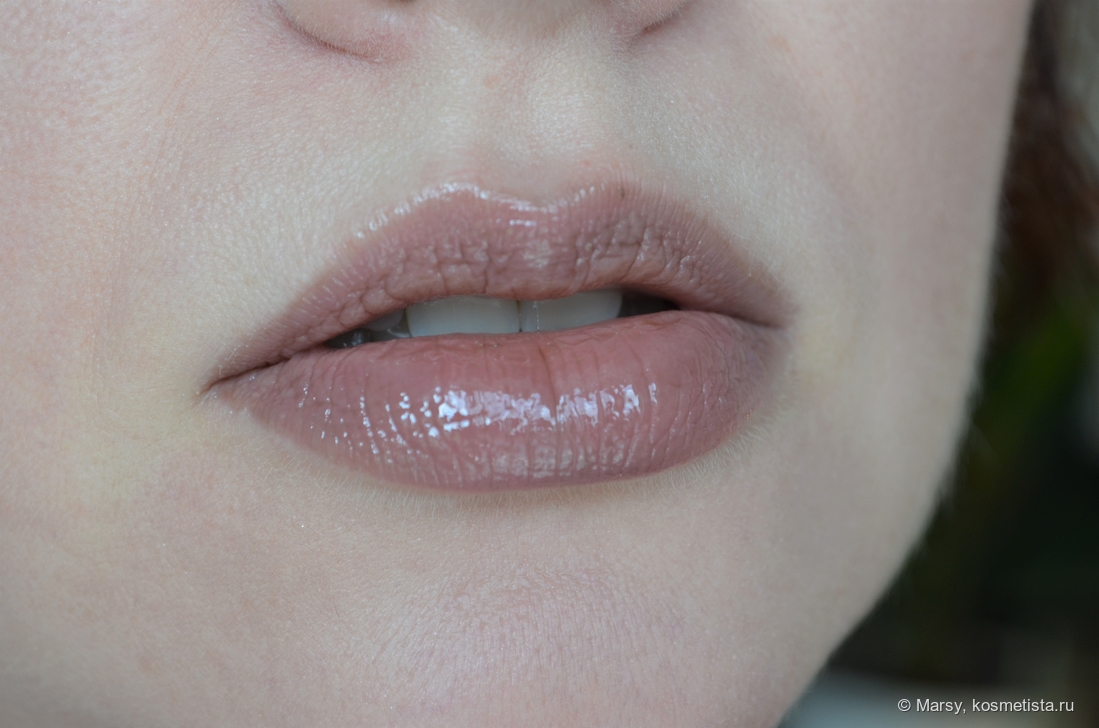 с блеском Shik Lip Care Gloss Intense #08 Brown Sugar