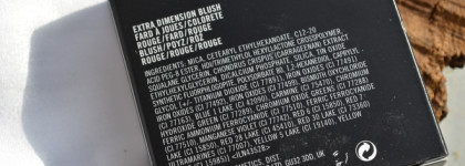 Такие яркие и весенние MAC Extra Dimension Blush в оттенке Cheeky Bits