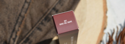 Матовая для осени MAC Powder Kiss Liquid Lipcolour - Over The Taupe