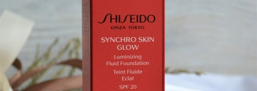 Самый любимый для сияющей кожи Shiseido Synchro Skin Glow Luminizing Fluid Foundation SPF 20 - Neutral 1