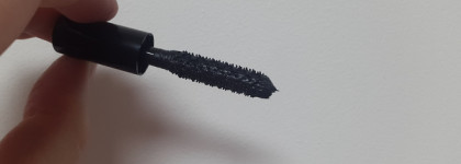 Тушь для ресниц Le Volume Revolution De Chanel, в оттенке Noir 10