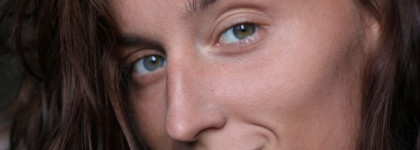 Max Factor False Lash Effect Full Lashes Natural Look Mascara Black в макияже на каждый день