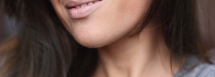 Обман чистой воды или как незаметно увеличить губы при помощи карандаша