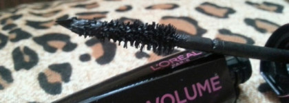 Тушь для ресниц L'oreal Paris Voluminous Miss Manga Mascara (тон Black)