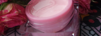 Гель для сияния лица и тела Givenchy Highlighter Memoire de forme в оттенке 01 Pink ink - Spring 2017