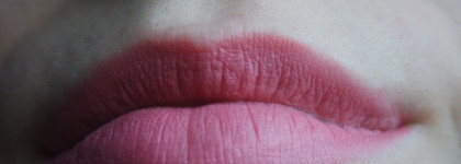 Помада для губ с матовым пудровым эффектом Dior Rouge Gradient в оттенке 575