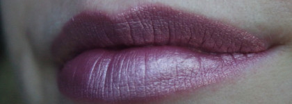 Матовая помадa Lime Crime Velvetines в оттенке Happi