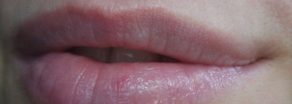 Бальзамы для губ Essence Lipbalm & the lovely little things