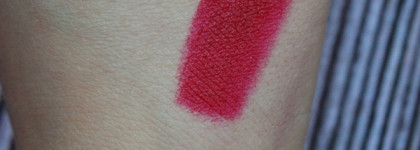 Помада Catrice Ultimate Matt №030 Rouge Lala