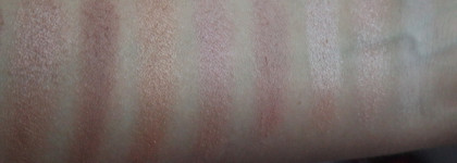 Essence Winter Dreamin Eyeshadow palette №01 Warm blankets & hot chokolate