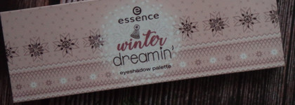 Essence Winter Dreamin Eyeshadow palette №01 Warm blankets & hot chokolate