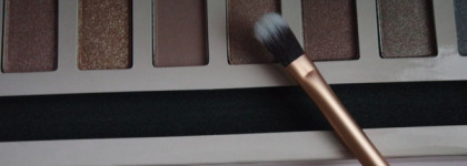 Essence Winter Dreamin Eyeshadow palette №01 Warm blankets & hot chokolate