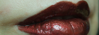 Средство для удаления стойкой помады с губ Catrice Prime and Fine Lip Colour Remover with aloe vera extract