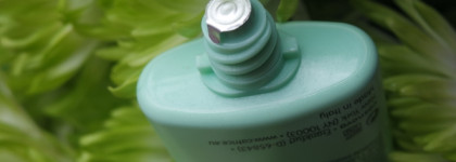 База под макияж Catrice Colour Correcting Prime and Fine Anti-Red Base