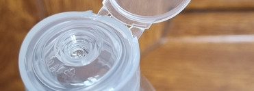 Уход за лицом с косметикой The U