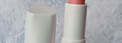 Назад в прошлое с бальзамом для губ Vivienne Sabo Aura 02