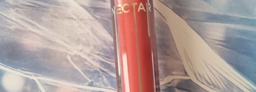 Лучший блеск без аромата: Освежающий Manly Pro Lip Gloss Nectar LG4 Guava