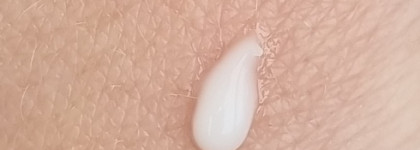 Взгляд прекрасен с кремом вокруг глаз AHC Essential Real Eye Cream for Face