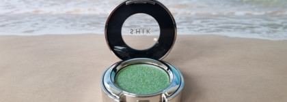 Морская гладь на глазах со спарклом Shik Single Eyeshadow Polis