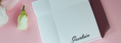 Люкс: Нежное сияние весны с Guerlain Meteorites Highlighter Duo Poudre Holographic