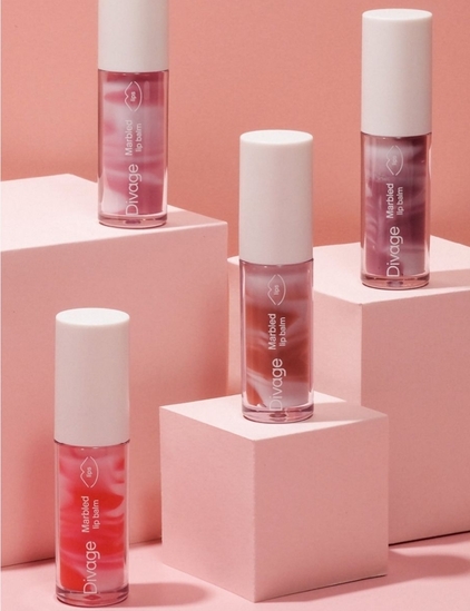 Лучшее из бюджетного: новинка 2024 Divage Marbled Lip Balm 02
