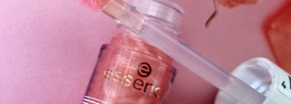 Блеск для губ Essence Chilly Vanilly Lip Glaze
